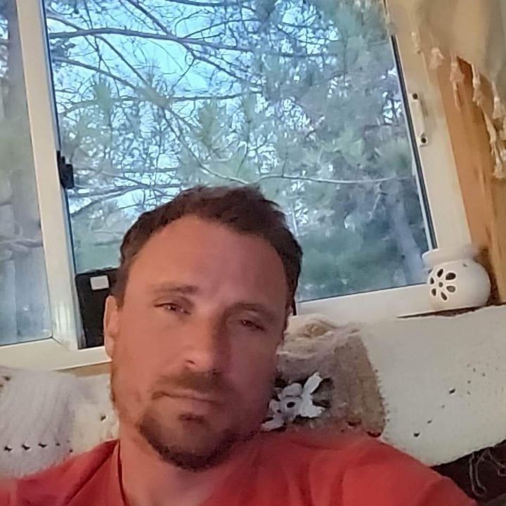 Profile Picture of davidrenon (@davidrenon) on Tiktok