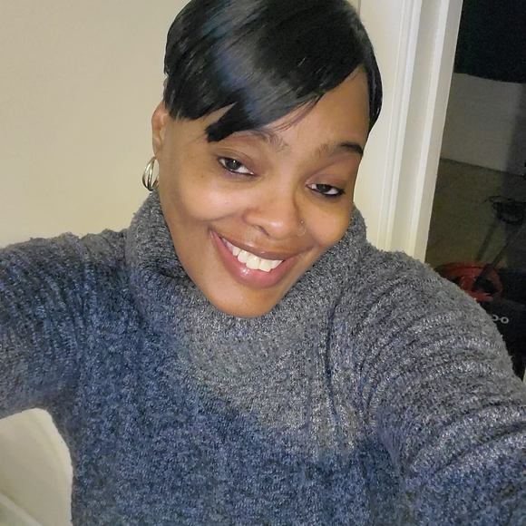 Profile Picture of Yvette Boyd (@marcelleboyd26) on Poshmark