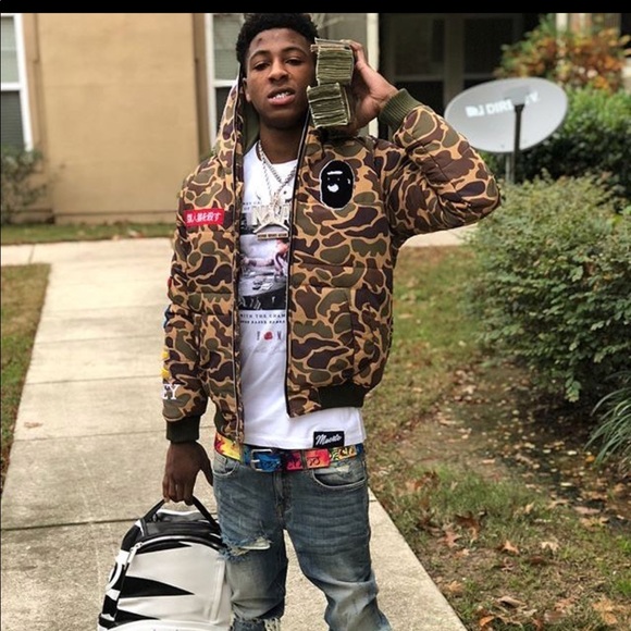 Profile Picture of Hannah Snavely (@hbaby97) on Poshmark