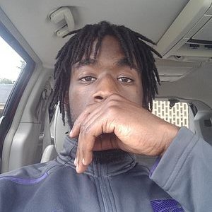 Profile Picture of Chris Hudgins (@C_Nyle7) on Twitter