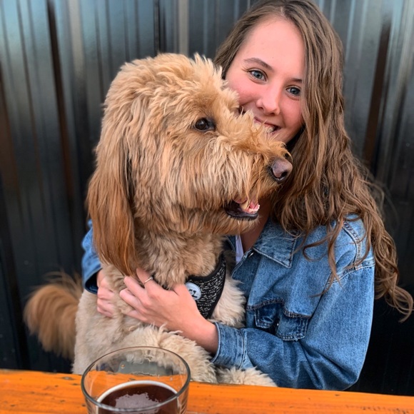 Profile Picture of Jessica Mullins (@jruth94) on Poshmark