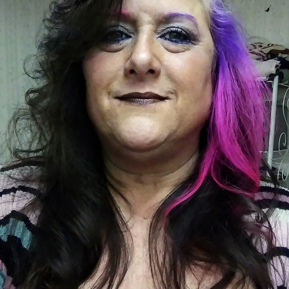 Profile Picture of Kaz Schaafsma (@paige3800) on Poshmark