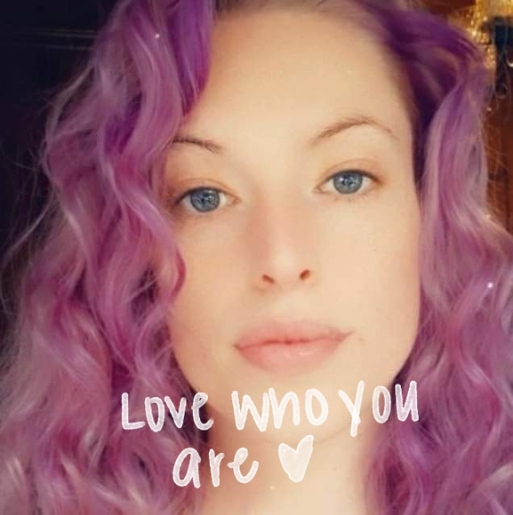 Profile Picture of Willard Leann (@emilyleann90) on Poshmark