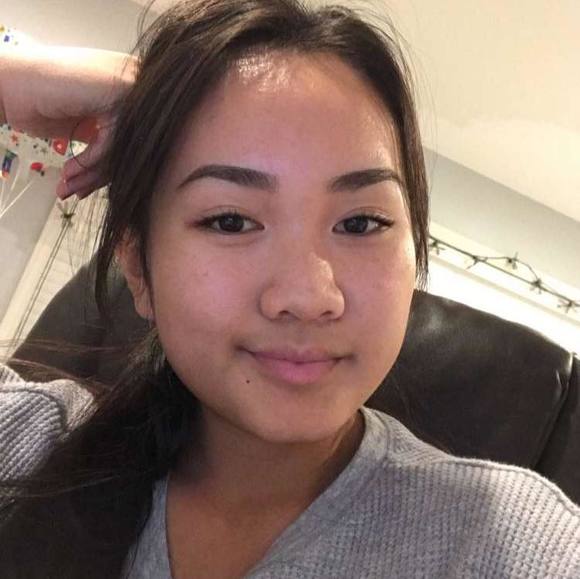 Profile Picture of Kim Lam (@kimlam919) on Poshmark