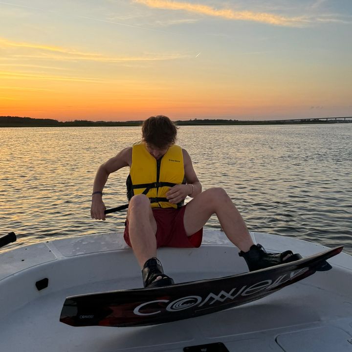 Profile Picture of Dylan (@dylanbohart) on Tiktok