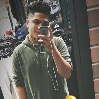 Profile Picture of Andy Guevara (@andy.guevara.520900) on Facebook