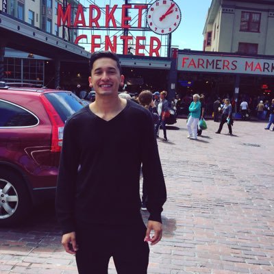 Profile Picture of Robert Cubedo (@WhaddupImRobert) on Twitter