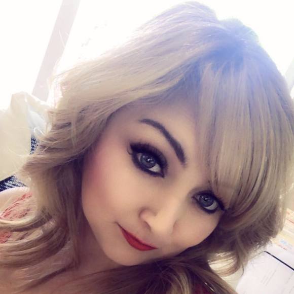 Profile Picture of Lori Vigil (@lorivigil16) on Poshmark