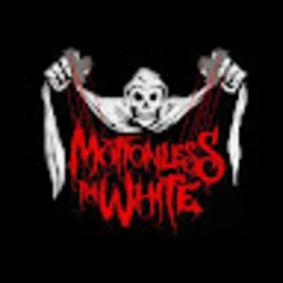 Profile Picture of Nyah e. Roskey (@nroskey2001) on Poshmark