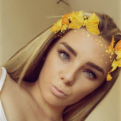 Profile Picture of Lois Dean  ❤️ (@LoisDea53967533) on Twitter