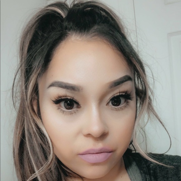 Profile Picture of Bree Delgado (@bree_delgado) on Poshmark