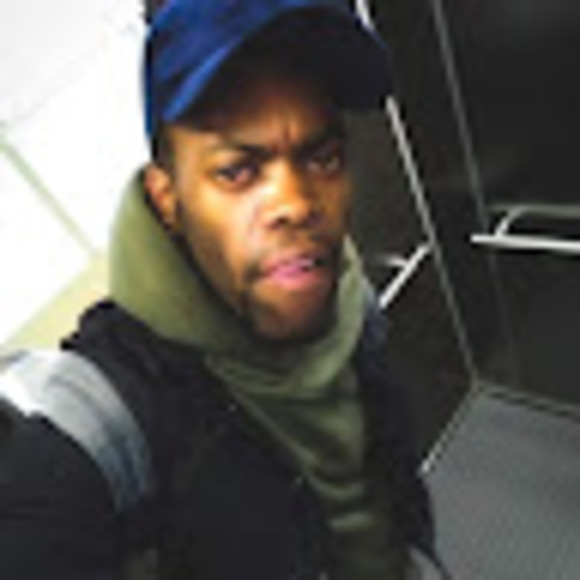 Profile Picture of Sylvester Jackson (@sylvesterjac89) on Poshmark