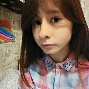 Profile Picture of Alina Taran (@AliceSalmon18) on Twitter