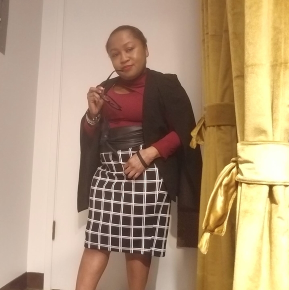Profile Picture of Jamila Mcdaniel (@alimajfashion) on Poshmark