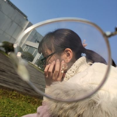 Profile Picture of Julia Tian (@JuliaTian17) on Twitter