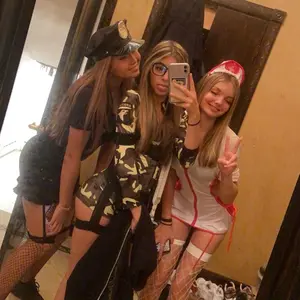 Profile Picture of emanuella (@emanuella__) on Tiktok