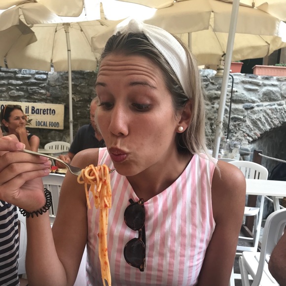 Profile Picture of Britney Bailey (@britney_bailey) on Poshmark