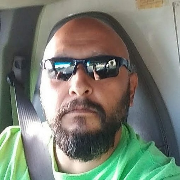 Profile Picture of Caesar Garcia (@sqezzman) on Poshmark