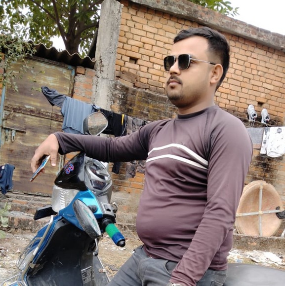 Profile Picture of Suresh Verma (@suresh846) on Poshmark