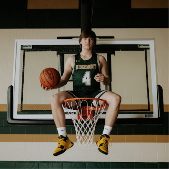 Profile Picture of Grant Reppart (@grantreppart) on Poshmark