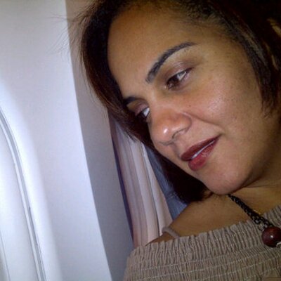 Profile Picture of Julie Baez (@julesNY27) on Twitter