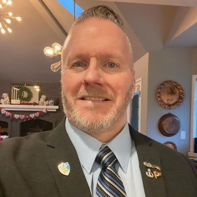 Profile Picture of Louis Foster Perry (@LouisFosterPery) on Twitter