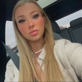 Profile Picture of caitlin booker (@caitlinbooker0527) on Pinterest