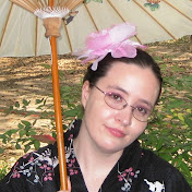 Profile Picture of Lori McCarthy (@novamyth9) on Youtube
