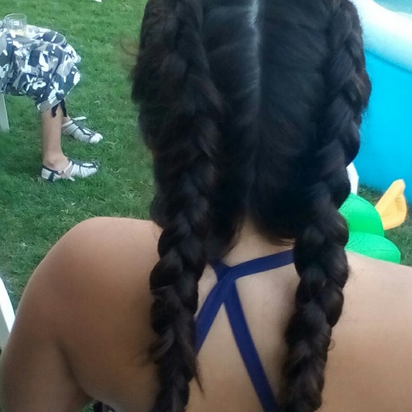 Profile Picture of Eliana Garibaldo (@elianamelina07) on Poshmark