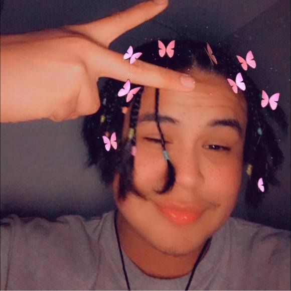 Profile Picture of Lenard Dominic (@lenarddominic) on Poshmark