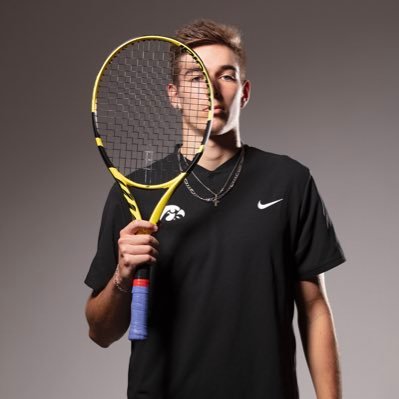 Profile Picture of Nikita Snezhko (@nikitasnezhko17) on Twitter