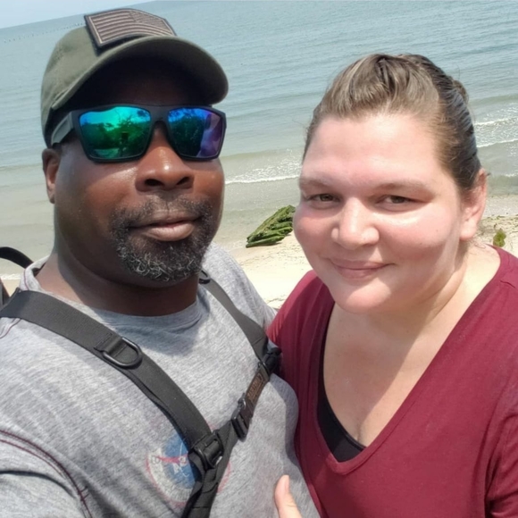 Profile Picture of Daniel Burns (@daniel_burns) on Poshmark