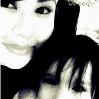 Profile Picture of Wendy Colwell (@Mazi_Peach) on Twitter