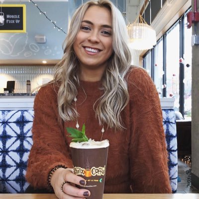 Profile Picture of Laur (@LaurenBenson97) on Twitter