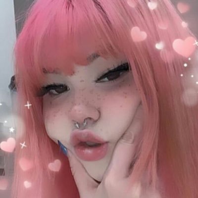 Profile Picture of Crystal Belaire (@Fukk_straws) on Twitter