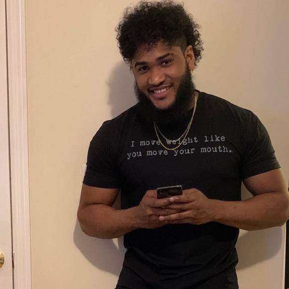 Profile Picture of Keiran James (@kriran) on Poshmark