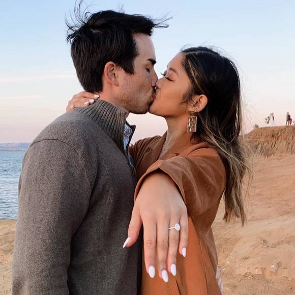 Profile Picture of Julienne Paulino (@juliennepaulino) on Poshmark