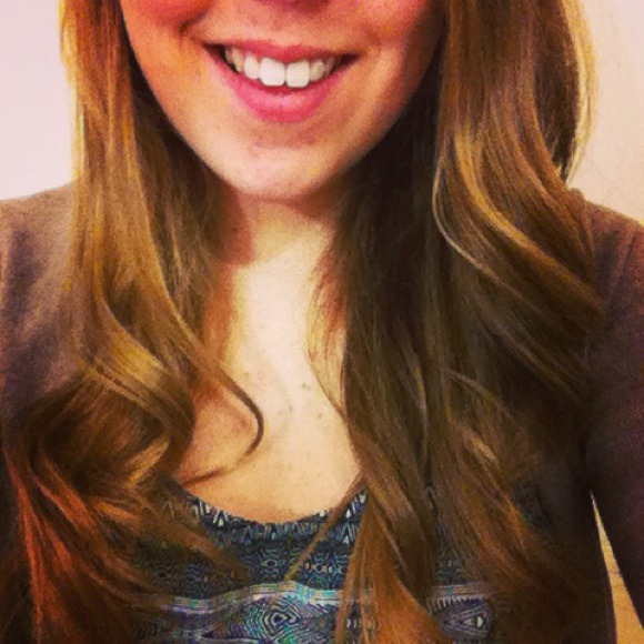 Profile Picture of Erin Orth (@erinorth) on Poshmark