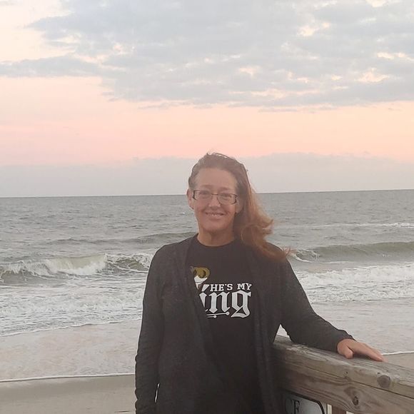 Profile Picture of Faith Rivette (@faith19684444) on Poshmark