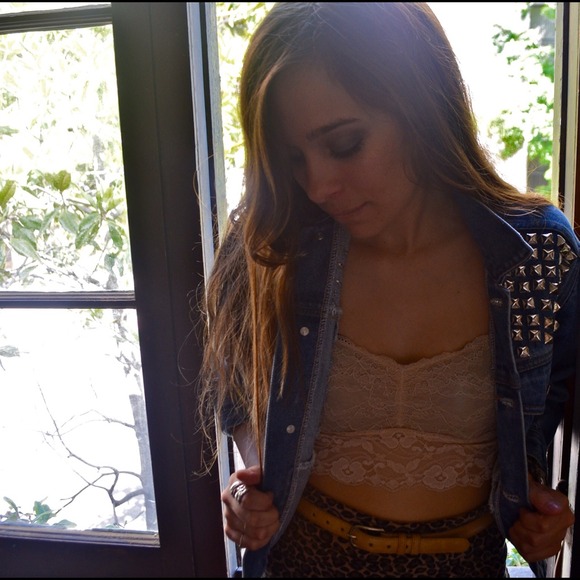Profile Picture of Ashley Matalone (@aematalone92) on Poshmark