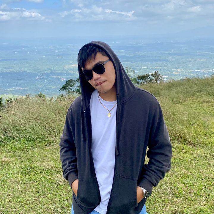 Aaron Cruz - Tiktok Profile Picture of Aaron Cruz (@aaroncruzship) on Tiktok