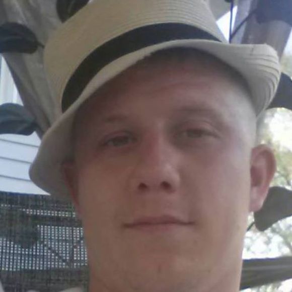 Profile Picture of Maciek Chrzan (@mchrzan14) on Poshmark