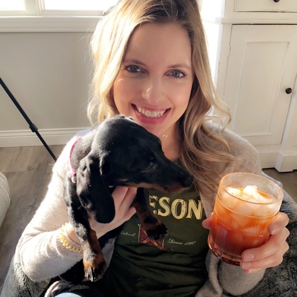 Profile Picture of Kristin Geiger petersen (@kgeiger18) on Poshmark