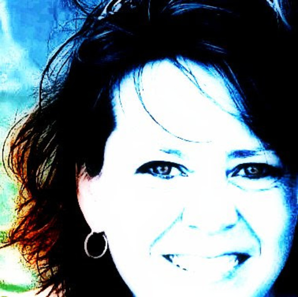 Profile Picture of Lisa Trnka (@lmtrnka) on Poshmark