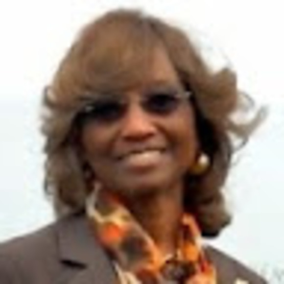 Profile Picture of Dr jan Douglas (@drjandouglas) on Poshmark