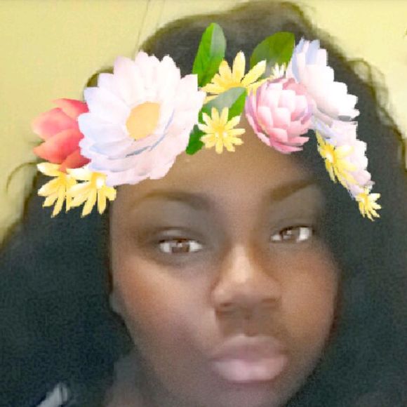 Profile Picture of Carnetta Brown (@nettabelle17) on Poshmark