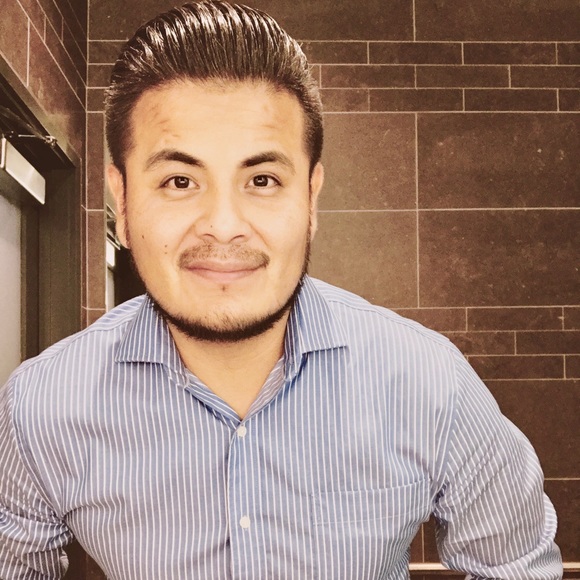 Profile Picture of James Skeet (@jamesjskeet) on Poshmark