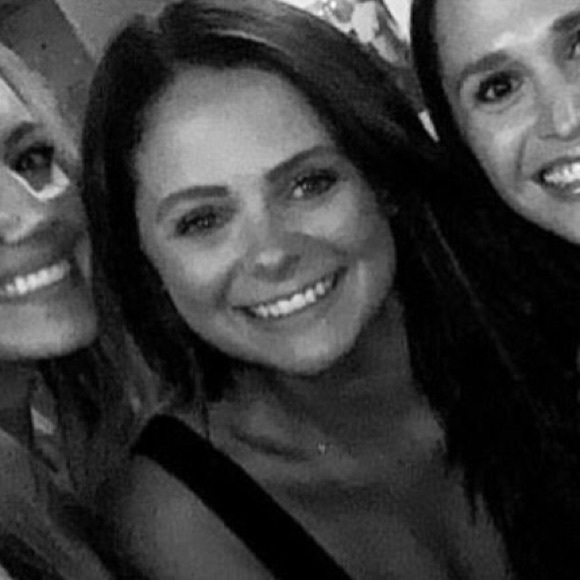 Profile Picture of Clare Kavanagh (@clarekav) on Poshmark