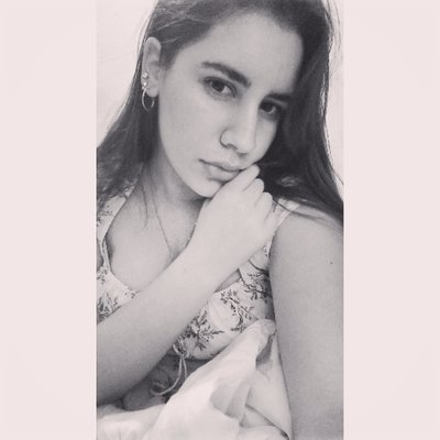 Profile Picture of Ashley (@AshleydeLen) on Twitter