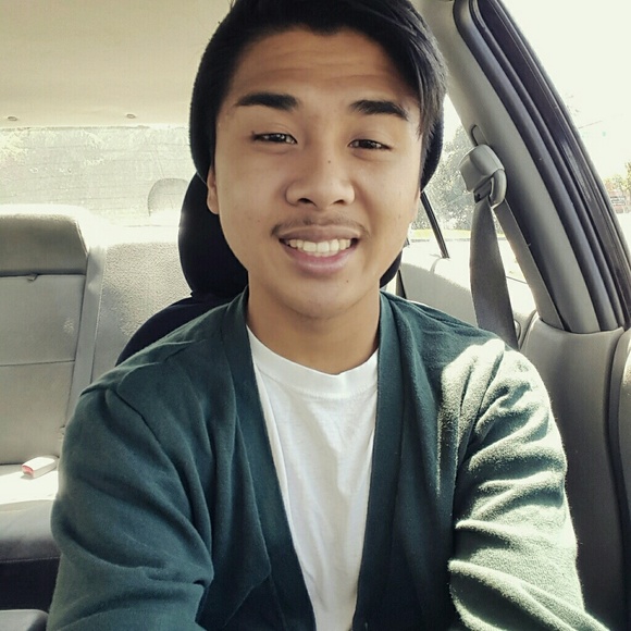 Profile Picture of Jaedon Edora (@ayeejaetho) on Poshmark